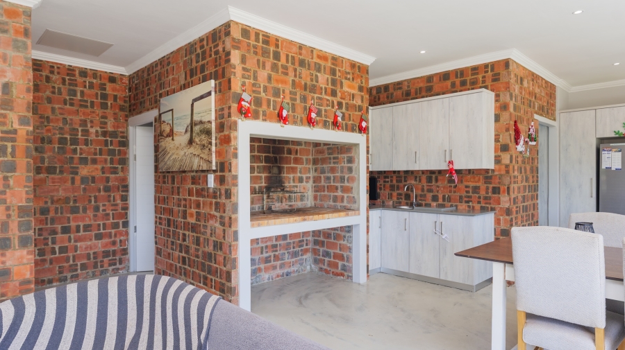 4 Bedroom Property for Sale in Agulhas Western Cape